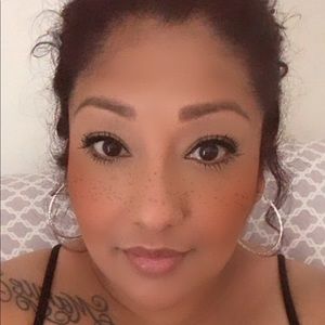 Meet your Posher, Araceli